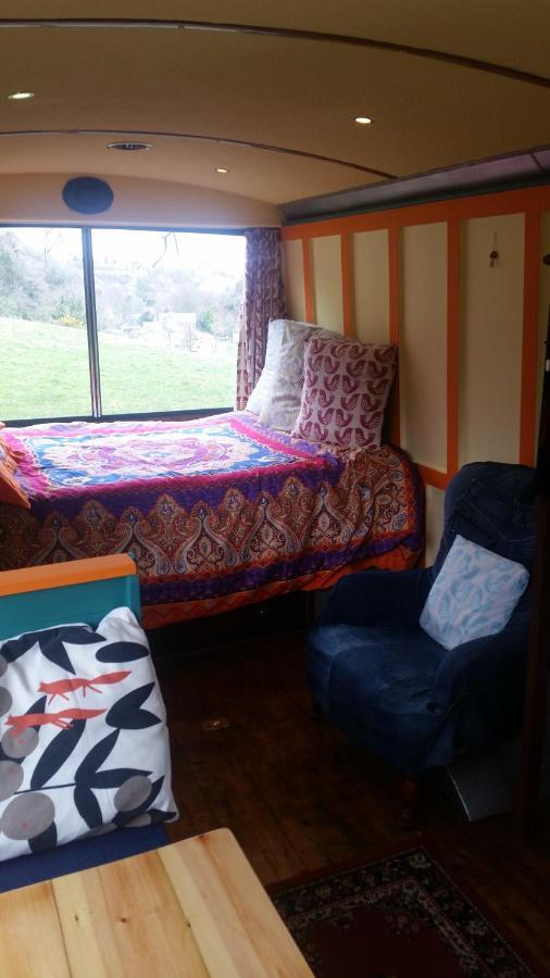 The Megabus Near Tavistock And Dartmoor. Otel Lamerton Dış mekan fotoğraf